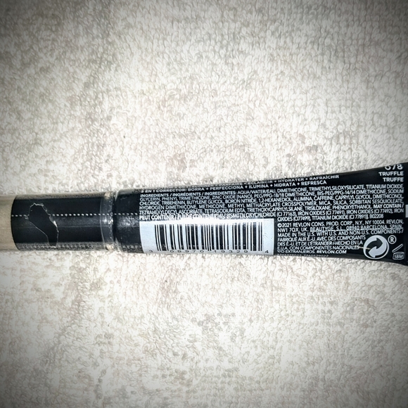 Revlon Color Stay Skin Awaken 5 n 1 Concealer w/ Caffine & Vitamin C #078 - Picture 3 of 4